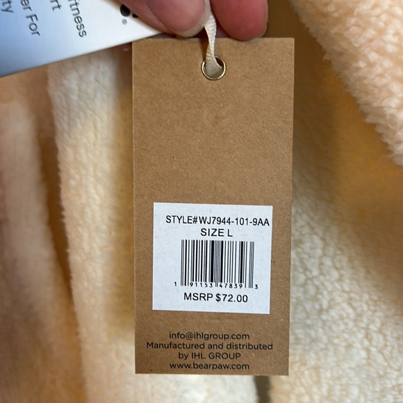 NWT Bearpaw Sherpa pullover - Picture 4 of 5